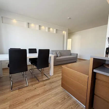 아파트 2 Bedroom Citycenter With Sauna And Free Privat Parking *